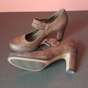 Ecco Brown high heel suede Mary Janes size 39